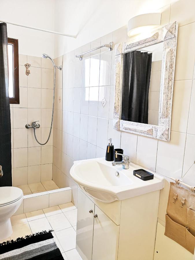 Villa Perissa Thira Extérieur photo